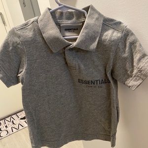 Essentials short sleeve button up -size 2/3